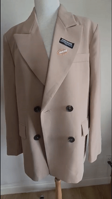 Áo blazer dài tay còn mới, đẹp, nhiều mẫu để lựa. Mua bán Quần áo tại Quận 4 Tp Hồ Chí Minh được đăng bởi Ami Nguyen hình 1