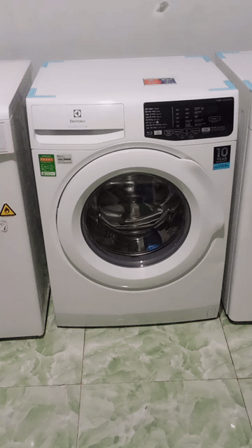 Máy giặt Electrolux 7.5kg thanh lý bao lắp đặt. Mua bán Máy giặt tại Quận 4 Tp Hồ Chí Minh được đăng bởi điện lạnh LÊ DƯƠNG 87 hình 1