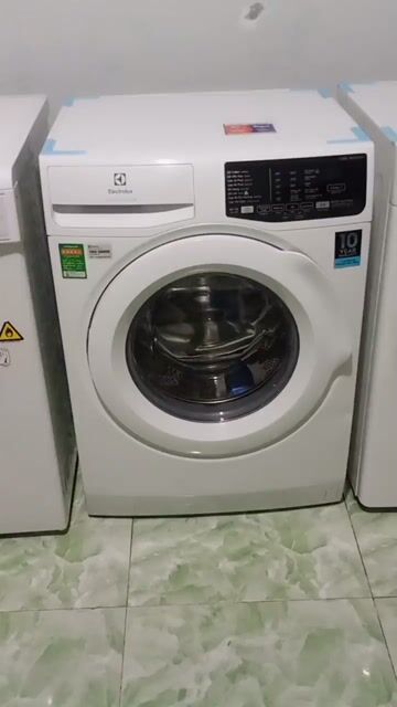 Máy giặt Electrolux 7.5kg thanh lý bao lắp đặt. Mua bán Máy giặt tại Quận 4 Tp Hồ Chí Minh được đăng bởi điện lạnh LÊ DƯƠNG 87 hình 1