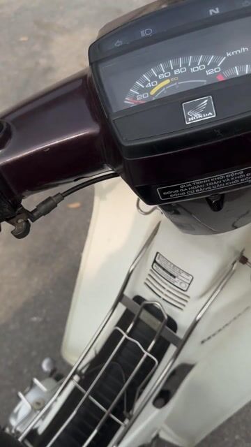 Honda Super Dream Nâu. Mua bán Xe máy tại Quận Thanh Xuân Hà Nội được đăng bởi Nguyễn Hoàng Nam hình 1