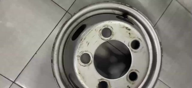 Mâm xe tải KIA K250 Kim loại Bạc. Mua bán Phụ tùng xe tại Quận Bình Tân Tp Hồ Chí Minh được đăng bởi Huy hình 1