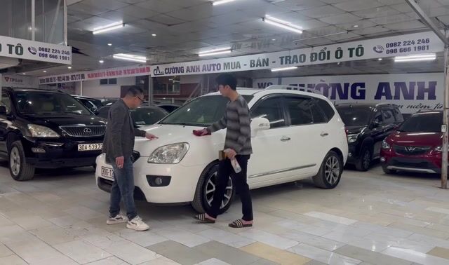 Kia Carens 2014 S dk 2015 2.0 MT - 90000 km. Mua bán Ô tô tại Quận Thanh Xuân Hà Nội được đăng bởi Cường trần hình 1