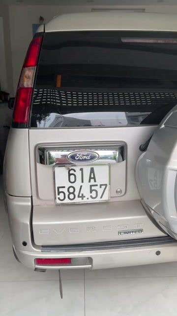 Ford Everest 2011 Vàng cát 128000 km. Mua bán Ô tô tại Thành phố Dĩ An Bình Dương được đăng bởi Mạnh hình 1