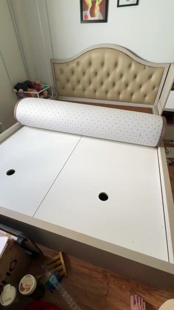 Giường ngủ gỗ ,ghế và bàn tròn inox ,tủ nhôm,kính. Mua bán Giường, chăn ga gối nệm tại Quận Gò Vấp Tp Hồ Chí Minh được đăng bởi Bách Chi hình 1