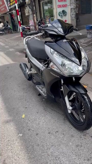 Air balade 110 Fi. Mua bán Xe máy tại Quận Đống Đa Hà Nội được đăng bởi Hà hình 1