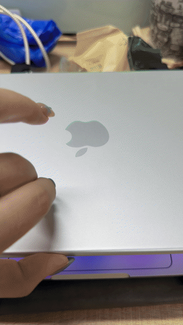 Apple Macbook Neo Bạc Đã sử dụng. Mua bán Laptop tại Quận Gò Vấp Tp Hồ Chí Minh được đăng bởi Đoàn Thị Mỹ Trinh hình 1