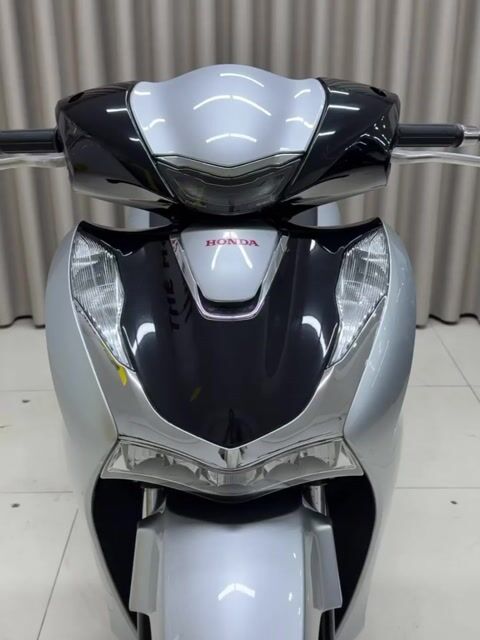 Honda SH 125 2022 Bạc. Mua bán Xe máy tại Quận Thanh Khê Đà Nẵng được đăng bởi THẾ MẪN CHUYÊN XE LƯỚT CÓ BÁN TRẢ GÓP  hình 1