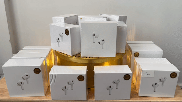 Tai nghe Apple AirPods Pro chống ồn chủ động Trắng. Mua bán Tivi, Âm thanh tại Thành phố Sóc Trăng Sóc Trăng được đăng bởi Phạm Toàn Thắng hình 1