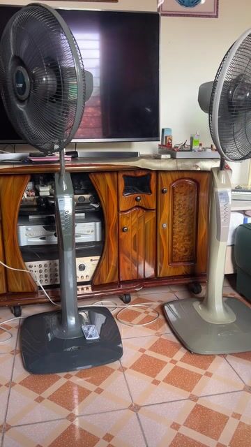 Quạt đứng Mitsubishi LV16-RV Xám Thái Lan. Mua bán Quạt tại Quận Tân Bình Tp Hồ Chí Minh được đăng bởi Thanh Bình hình 1