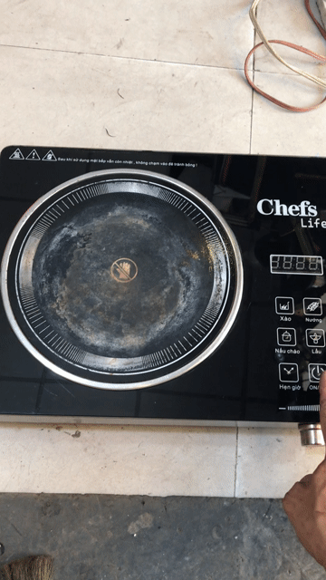 Bếp điện hồng ngoại Chefs Đen ( Ko kén Nồi ). Mua bán Bếp, lò, đồ điện nhà bếp tại Quận 7 Tp Hồ Chí Minh được đăng bởi Phạm Hưng 1982 Q7 Đồ cũ Bao Sài  hình 1