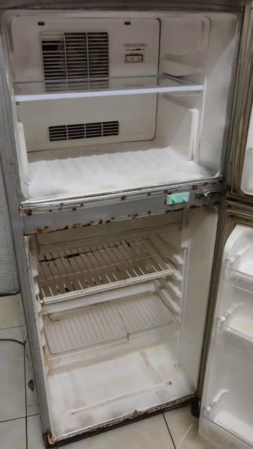 Tủ lạnh Toshiba GR-12VT 110 lít Xám. Mua bán Tủ lạnh tại Quận Hoàng Mai Hà Nội được đăng bởi Datt hình 1