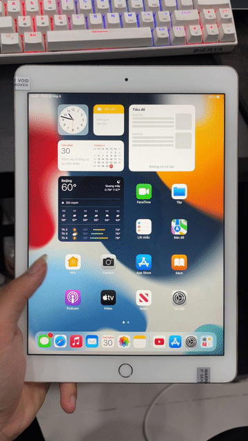 Apple iPad Air 2 32GB Vàng ( Full phụ kiện ). Mua bán Máy tính bảng tại Quận Hai Bà Trưng Hà Nội được đăng bởi Gia Đồng hình 1