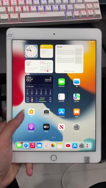 Apple iPad Air 2 32GB Vàng ( Full phụ kiện ). Mua bán Máy tính bảng tại Quận Hai Bà Trưng Hà Nội được đăng bởi Gia Đồng hình 1