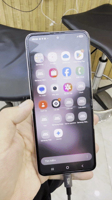 Samsung Z Flip5 256  trải nghiệm. Mua bán Điện thoại tại Quận 10 Tp Hồ Chí Minh được đăng bởi Hậu Lưu hình 1
