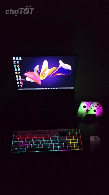 Dell XPS 15 9510 I7-11800H  32GB/512GB RTX3050. Mua bán Laptop tại Quận Tân Bình Tp Hồ Chí Minh được đăng bởi Lê mạnh chiến hình 1