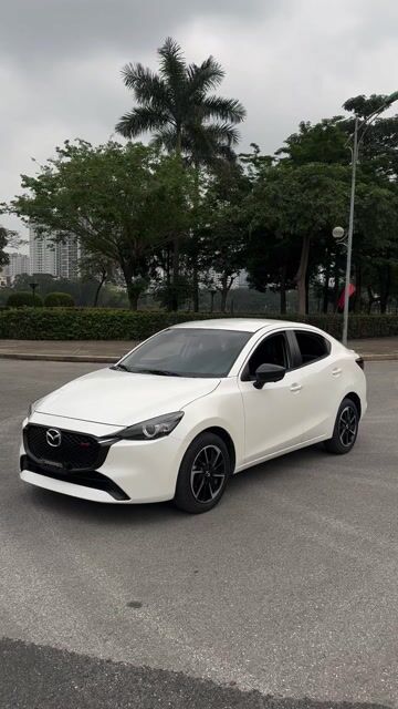 Mazda 2 2024 1.5 Premium Trắng 23000km 1 Chủ. Mua bán Ô tô tại Quận Cầu Giấy Hà Nội được đăng bởi Vũ Kiên hình 1