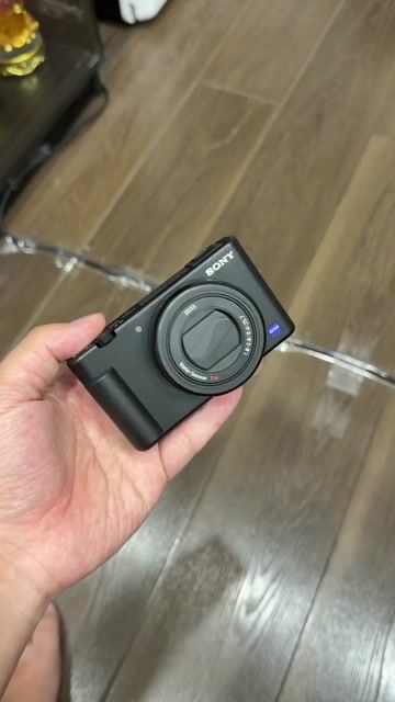 Máy ảnh Sony ZV-1 Đen. Mua bán Máy ảnh, Máy quay tại Thành phố Hội An Quảng Nam được đăng bởi Hoàng Uyên hình 1
