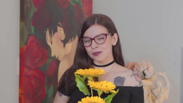 Model - ScarletBaker blowjob