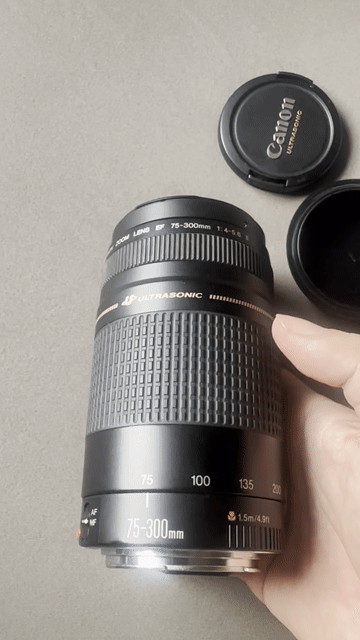 Ống kính Canon EF 75-300mm Đen. Mua bán Máy ảnh, Máy quay tại Thành phố Bến Tre Bến Tre được đăng bởi Tran Thanh Huy hình 1