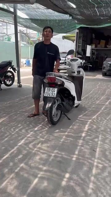 Honda Vision 110 Fi màu trắng đời 2015 bstp. Mua bán Xe máy tại Quận Tân Phú Tp Hồ Chí Minh được đăng bởi nguyenxuanthinh quận tân phú  hình 1