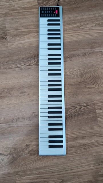 Đàn điện tử Trắng đã qua sử dụng. Mua bán Nhạc cụ tại Quận Hoàng Mai Hà Nội được đăng bởi tu bui hình 1