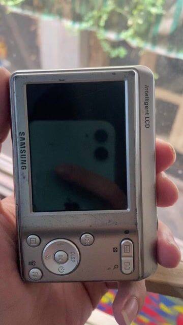 Máy ảnh Samsung ES 10. Mua bán Máy ảnh, Máy quay tại Quận 10 Tp Hồ Chí Minh được đăng bởi Nguyễn Thanh Sơn hình 1