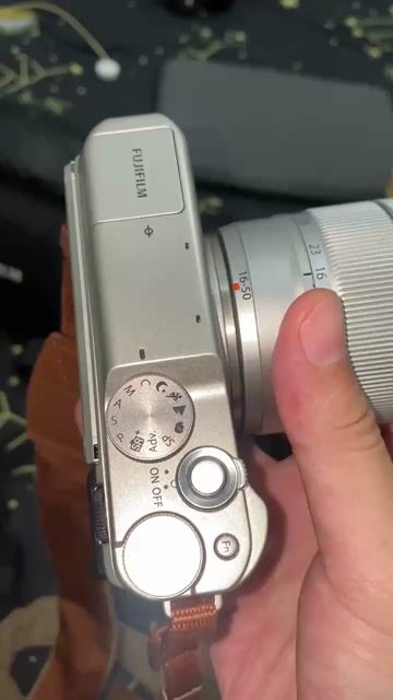 Bán Fujifilm XA10. Mua bán Máy ảnh, Máy quay tại Quận 10 Tp Hồ Chí Minh được đăng bởi Phạm Lê Long Hải hình 1