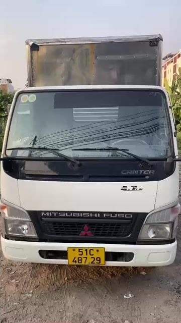 MlTSUBlSHl CANTER 2014 thùng kín dai 4m4 tải 1 t7. Mua bán Xe tải, xe ben tại Thành phố Thủ Đức Tp Hồ Chí Minh được đăng bởi tran Hong Thuy hình 1