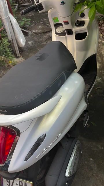 Yamaha Grande Trắng. Mua bán Xe máy tại Quận 3 Tp Hồ Chí Minh được đăng bởi Tính hình 1