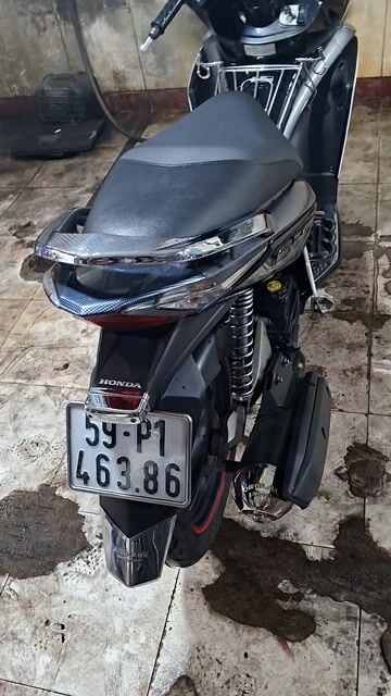 Honda Air Blade FI 2011 Đen-Xám. Mua bán Xe máy tại Quận Tân Bình Tp Hồ Chí Minh được đăng bởi Đình Khương hình 1