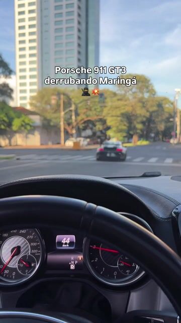 911 GT3 acabando com TUDO