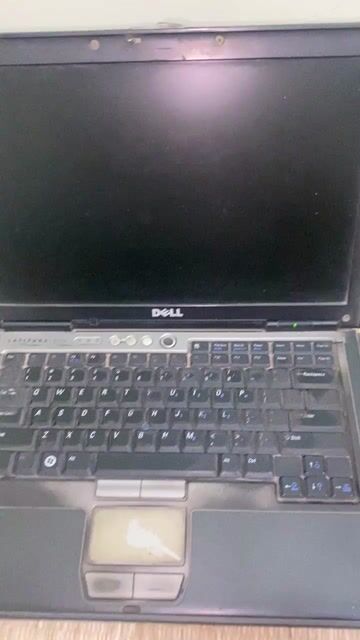 Dell Máy tính xách tay Đen Đã qua sử dụng. Mua bán Laptop tại Thành phố Thuận An Bình Dương được đăng bởi Phan Bá Hùng hình 1
