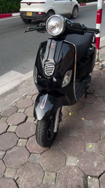 Xe điện vespa màu đen cực nét giá rẻ. Mua bán Xe điện tại Quận Bắc Từ Liêm Hà Nội được đăng bởi Kim ngân hình 1