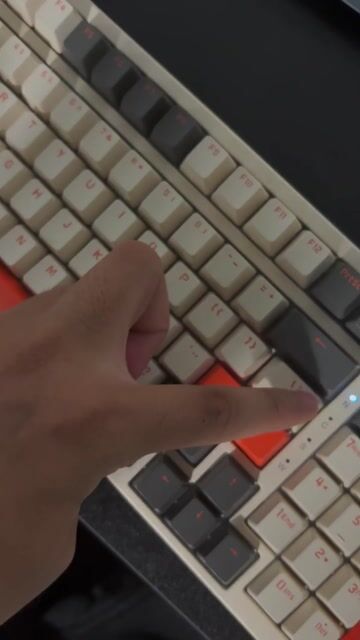 Bàn phím cơ Attack Shark K98 Mới. Mua bán Phụ kiện (Màn hình, Chuột...) tại Quận 6 Tp Hồ Chí Minh được đăng bởi 14-Nguyễn Y Dăm Yi Niê Kdam hình 1
