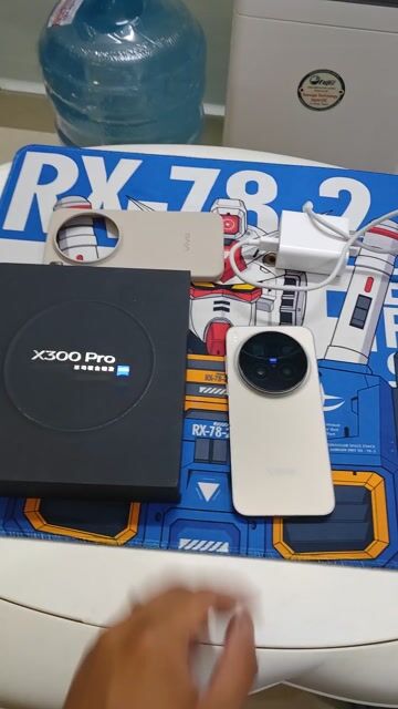 Vivo X300 Pro Nội địa 16/512 Sạc 6L FB có Giao Lưu. Mua bán Điện thoại tại Quận Tân Phú Tp Hồ Chí Minh được đăng bởi Lâm Chí Cường hình 1