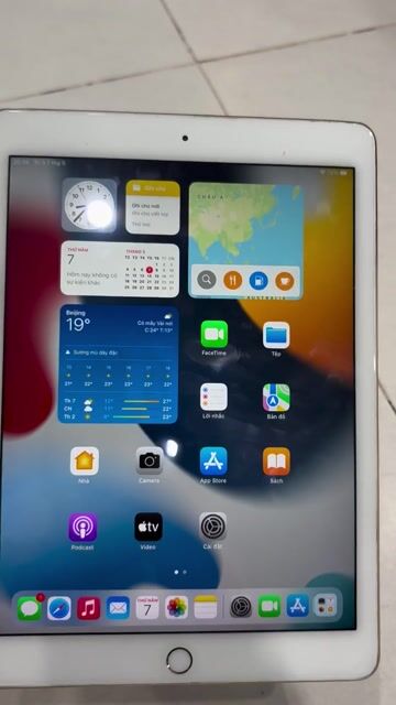 Apple iPad Air 2 16GB Vàng cảm không nhạy. Mua bán Máy tính bảng tại Quận Hai Bà Trưng Hà Nội được đăng bởi Dũng hình 1