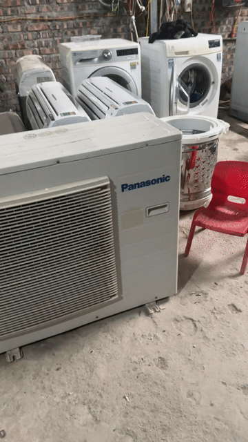 Điều hòa tủ đứng Panasonic 28000 BTU. Mua bán Máy lạnh, điều hoà tại Quận Thanh Xuân Hà Nội được đăng bởi e lê 286 nguyễn xiển hình 1