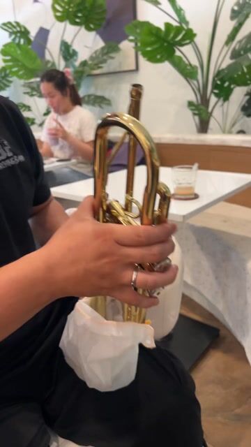 Kèn Trumpet Lazer Vàng Đã sử dụng. Mua bán Nhạc cụ tại Quận 8 Tp Hồ Chí Minh được đăng bởi Lê Huy hình 1
