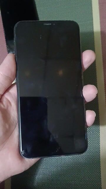 Apple iPhone XS Max 64GB đen, Oppo f9. Mua bán Điện thoại tại Quận Ngũ Hành Sơn Đà Nẵng được đăng bởi Thắng Cow hình 1