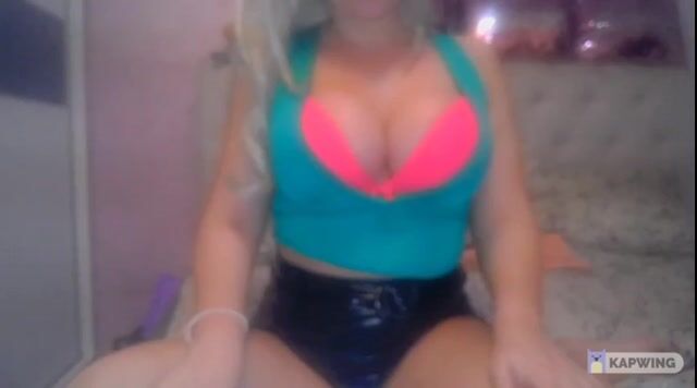 Model - Sandra_Milano bigboobs