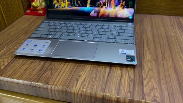 Dell vỏ nhôm - Core i5 Gen 11 - 11320H mạnh . Mua bán Laptop tại Quận 10 Tp Hồ Chí Minh được đăng bởi Laptop Hùng Dũng  hình 1