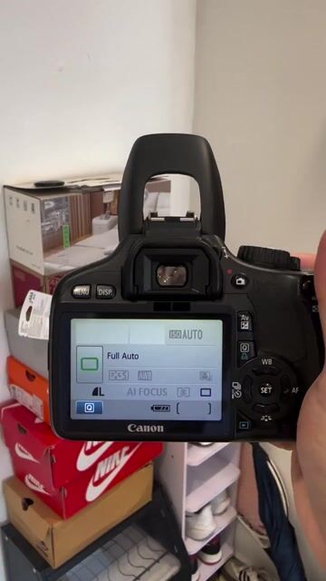 Máy ảnh Canon 550D Đen kèm phụ kiện. Mua bán Máy ảnh, Máy quay tại Quận Nam Từ Liêm Hà Nội được đăng bởi Nguyễn Xuân Linh hình 1
