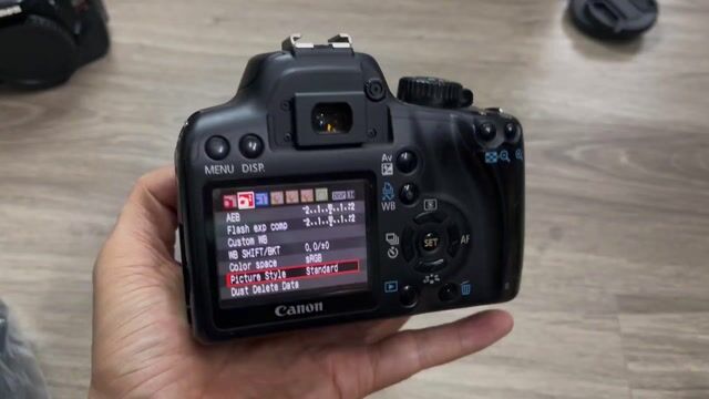 Máy ảnh Canon 1000D ống kính 28-80mm Đen. Mua bán Máy ảnh, Máy quay tại Quận Hoàng Mai Hà Nội được đăng bởi HB hình 1