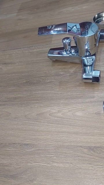 Củ sen tắm nóng lạnh fawenzha. Mua bán Thiết bị vệ sinh, nhà tắm tại Huyện Nhà Bè Tp Hồ Chí Minh được đăng bởi Hoàng Minh hình 1