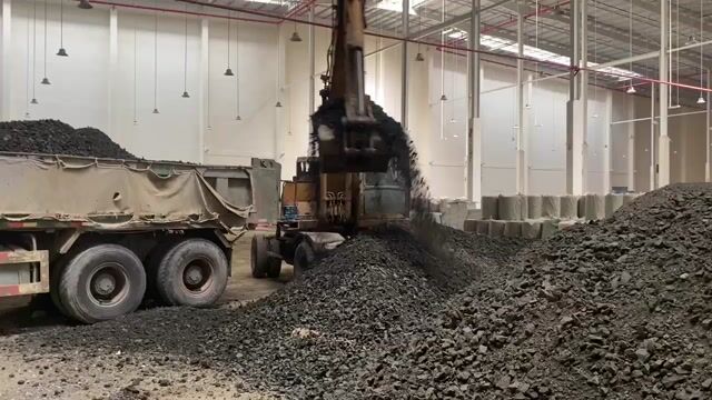 Máy xúc lốp Hyundai R1300-3 2003. Mua bán Phương tiện khác tại Quận 1 Tp Hồ Chí Minh được đăng bởi Hồ Đức hình 1