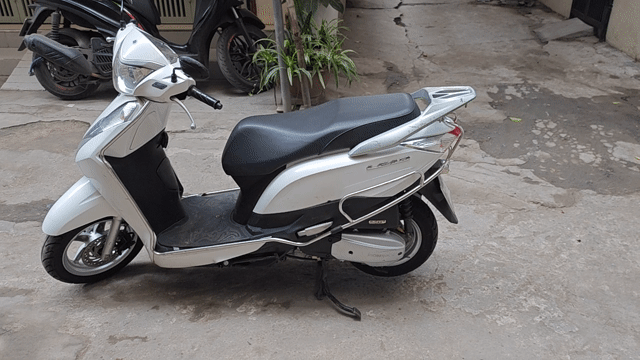 Honda Lead 2013 Trắng 37767 km. Mua bán Xe máy tại Quận Ba Đình Hà Nội được đăng bởi goocba hình 1