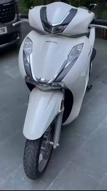 Honda SH 350i 2021 Trắng 11000 km. Mua bán Xe máy tại Quận 8 Tp Hồ Chí Minh được đăng bởi Phúc hình 1