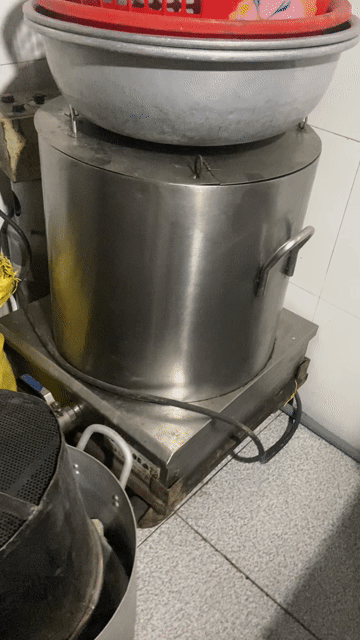 nồi nấu phở chuyên dụng, 100 lít, đã sử dụng. Mua bán Bếp, lò, đồ điện nhà bếp tại Huyện Giồng Trôm Bến Tre được đăng bởi Bảo Trần hình 1
