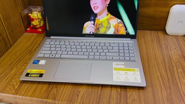 Asus còn Bảo hành lâu - Gen 12 - RAM 16 - SSD 512. Mua bán Laptop tại Quận 10 Tp Hồ Chí Minh được đăng bởi Laptop Hùng Dũng  hình 1