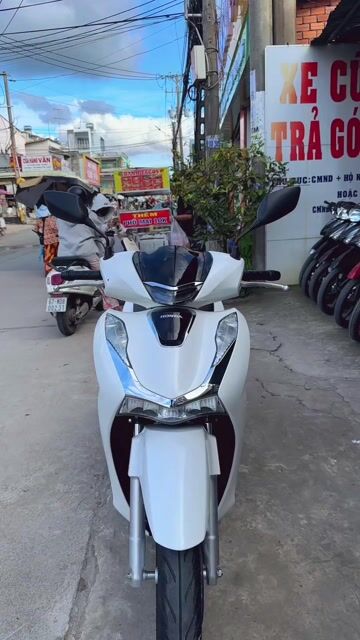 Honda SH 125 trắng đen 2020 ( hỗ trợ góp ). Mua bán Xe máy tại Huyện Chợ Mới An Giang được đăng bởi Cửa hàng xe Thiên Phước 2 hình 1